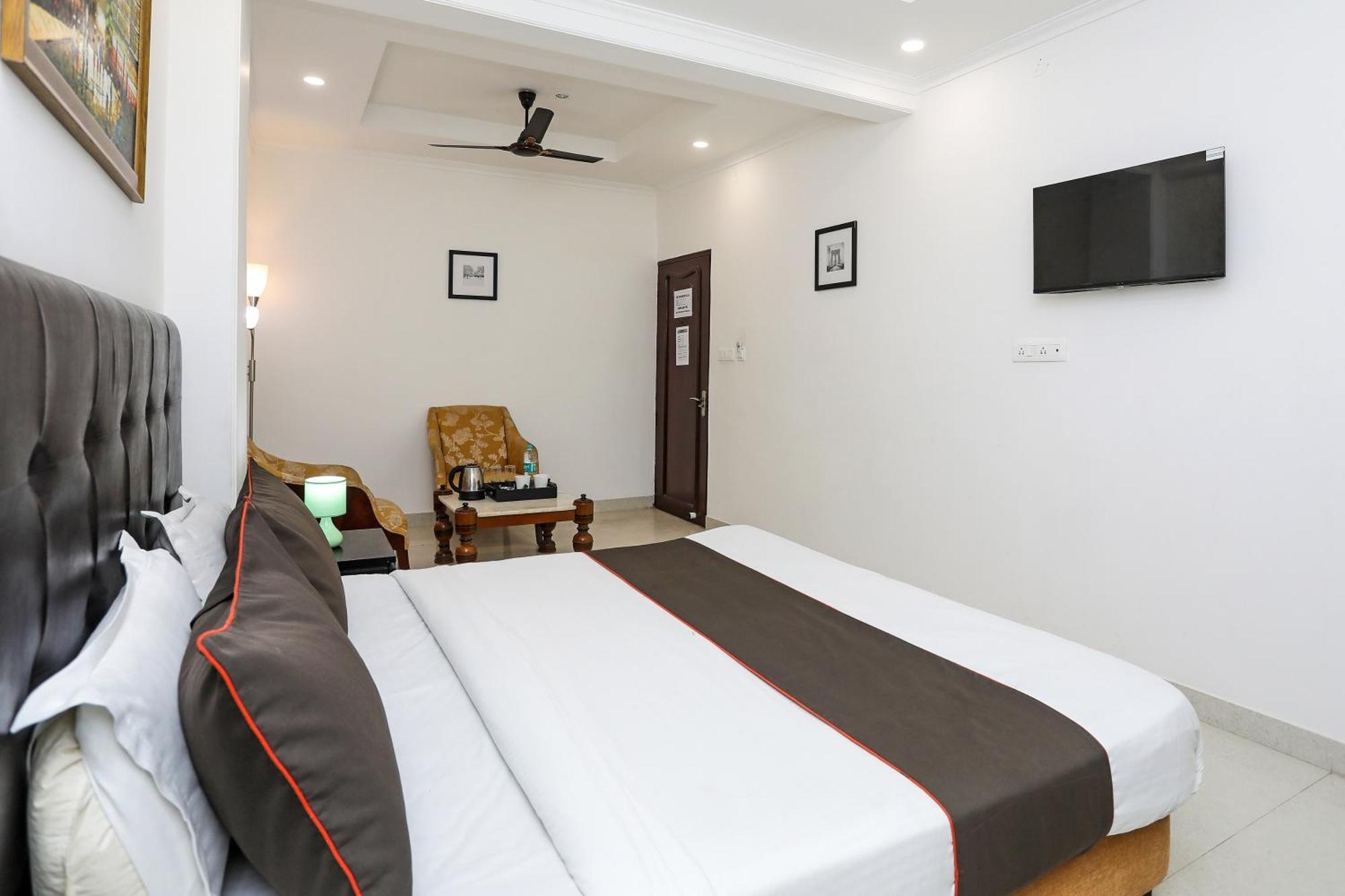 Collection O Residency Near Dwarka Sector 21 Metro Station 호텔 Kapas Hera 외부 사진